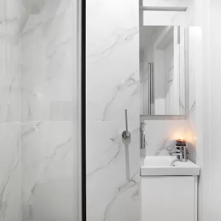 Elite Garncarska Classy Apartment *
